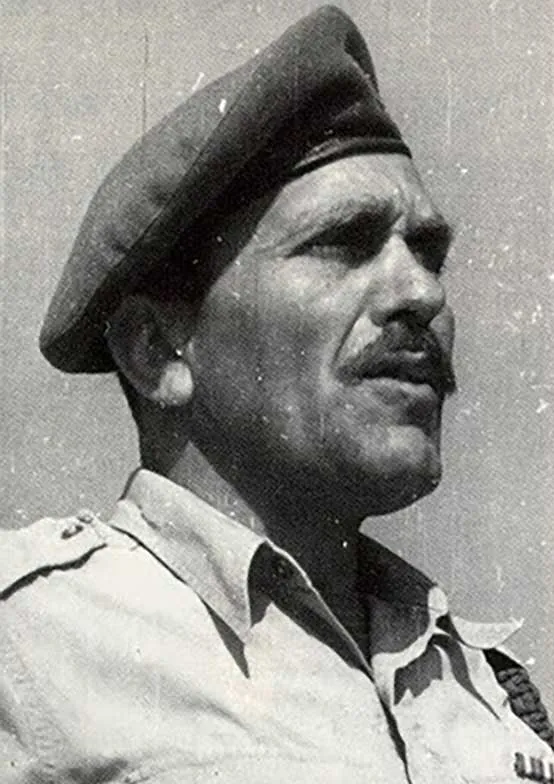 Imi Lichtenfeld in uniforme militare